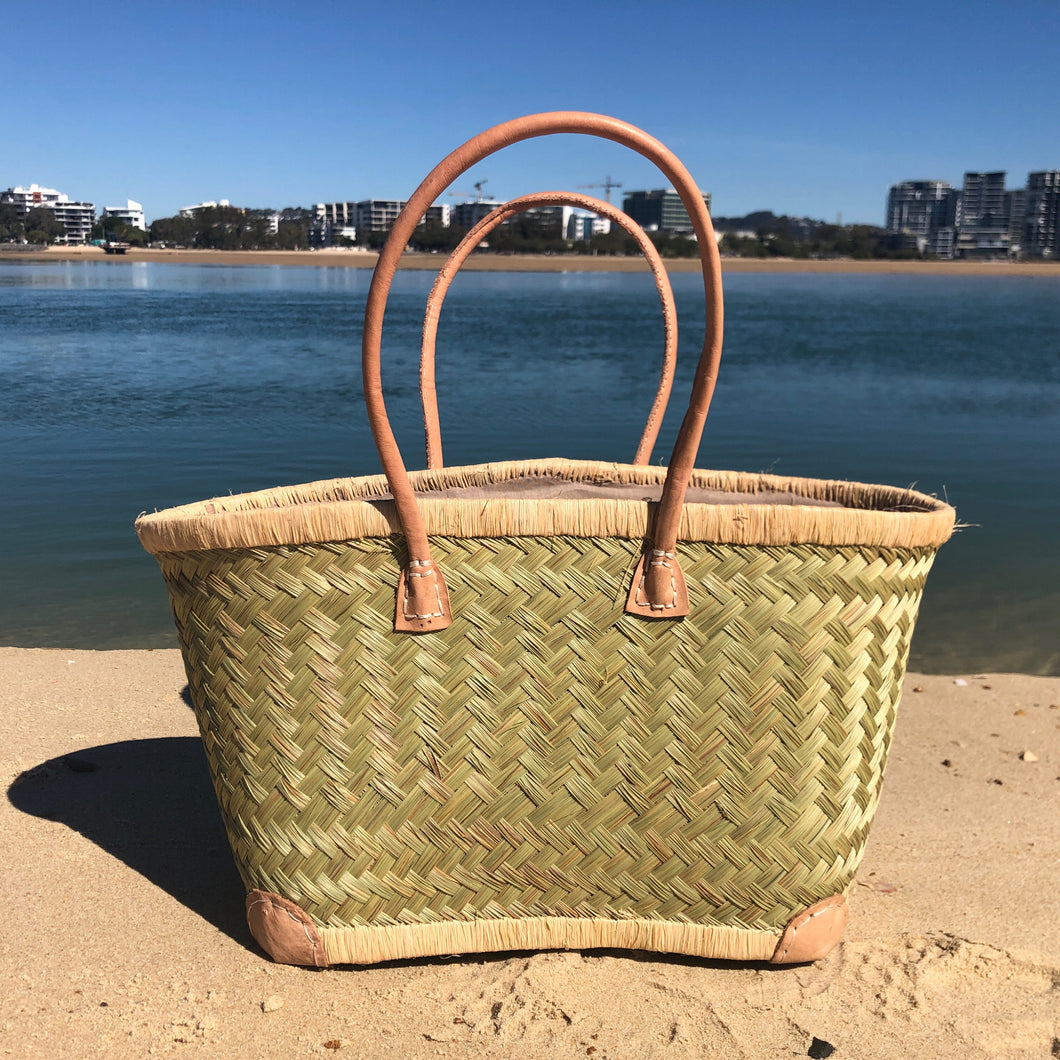 Onar bag, Beach bag, handmade bag, leather straps. straw bag, bag